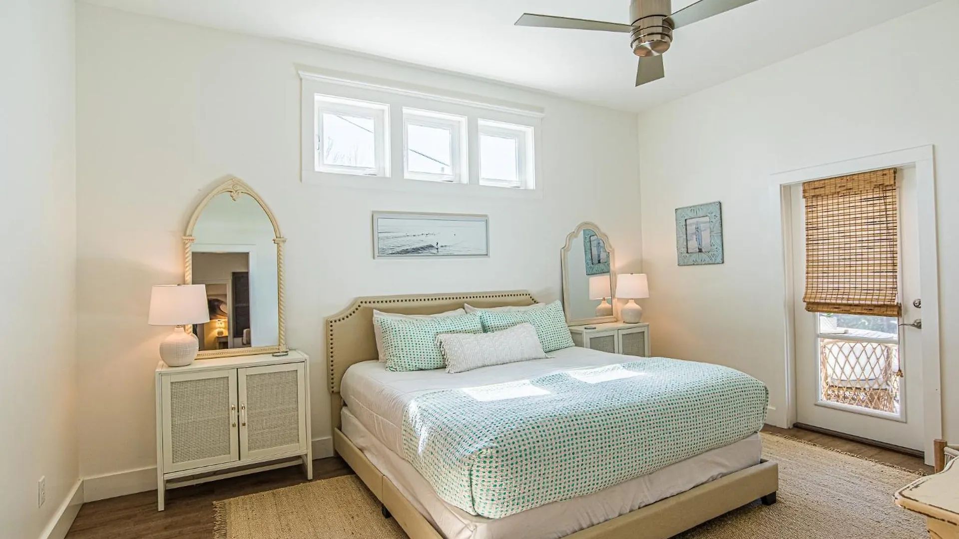 Wave Haven In Laguna Beach Large Screened Patio With Yard And Golf Cart. Panama City Beach